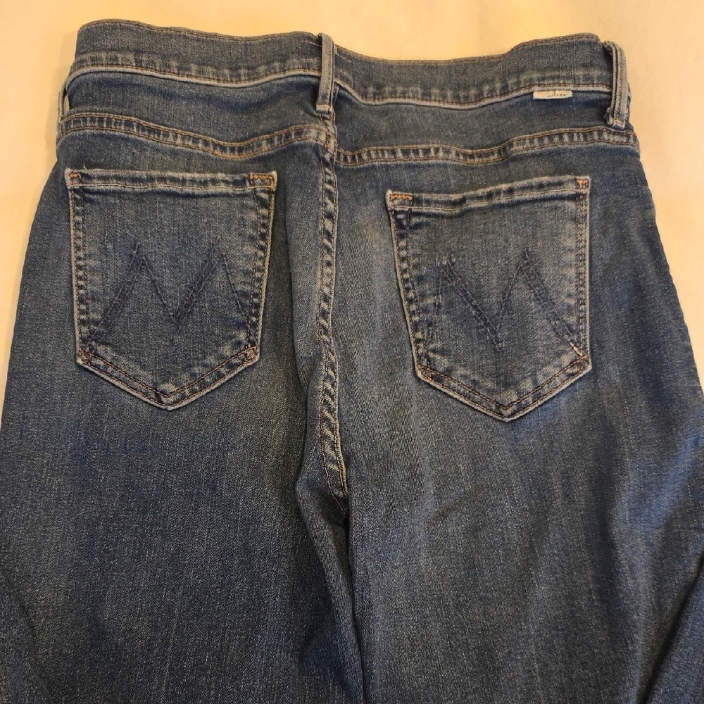MOTHER The Weekender Fray Jeans in Walking On Coals - Picture 9 of 10